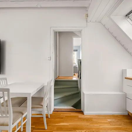 - Charming 3 Bedroom With Views! ברגן